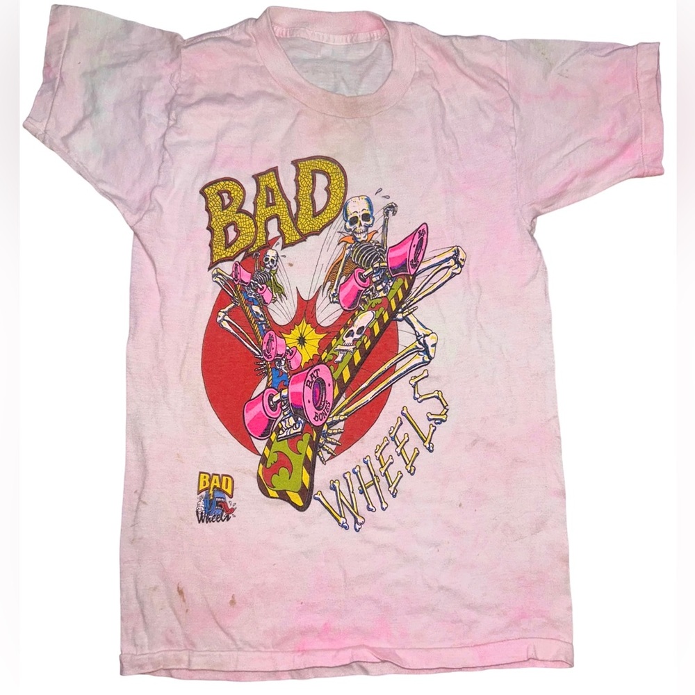Vtg 90s Bad Wheels Bat & Bones Skeleton Skull Skateboard Shirt T-Shirt Pink Punk